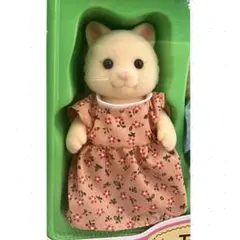 【非売品】シルバニア⭐️ クリームネコの赤ちゃんウェイトレス⭐️（希少） シルバニアファミリー あつまれ 赤ちゃんセット ネコ 【クリームネコの