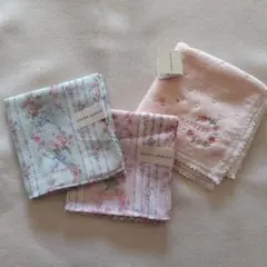 LAURA ASHLEY 花柄ハンカチ 3枚セット