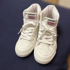 アドミラルのスニーカー／23センチ女性用／白いレース仕立て