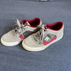DC Shoes キッズ スニーカー グレー レッドのサムネイル