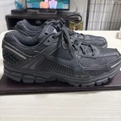 NIKE ナイキ ボメロ5 スニーカー