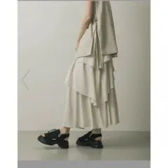 アシメティアードスカート