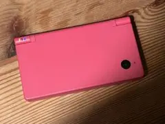 ニンテンドーDSi ピンク 本体のみ　タッチペンなし　ソフトおまけ付き