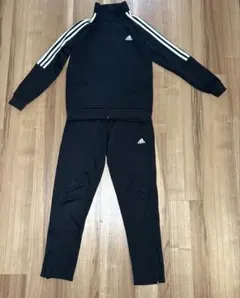 adidas キッズ　ブラック ジャージ セットアップ　150
