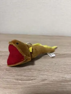 「深海魚のぬいぐるみ2」のフクロウナギのボールチェーン付きぬいぐるみ