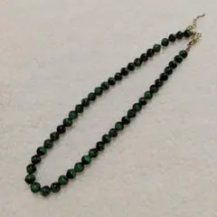 マラカイト風ビーズのネックレス　黒×緑　ハンドメイド