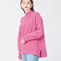 ジーユー　パフィータッチハイネックチュニック