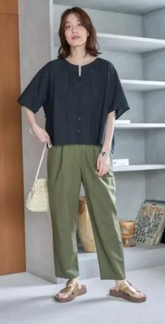 studio CLIP ほぼ未使用美品 らくらくテーパードパンツ24時間発送のサムネイル