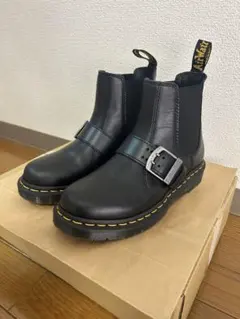 Dr. Martens サイドゴアブーツ