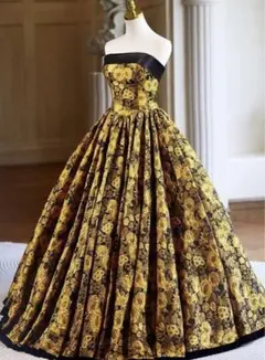 年末割！黒と金の花柄ストラップレスドレス