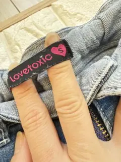 【11/25迄限定価格】Lovetoxic ダメージデニム Sサイズ 記名無し