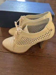 Item thumbnail for item 62f11379-641b-4fbe-b16f-f826dbebf382