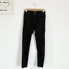 ザラ/ZARA ブラックスキニーデニムパンツ　カットオフ加工　切りっぱなし◎のサムネイル