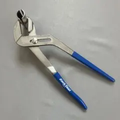 Item thumbnail for item db8e0979-99ab-4b6f-a8a7-ddd386e7045b