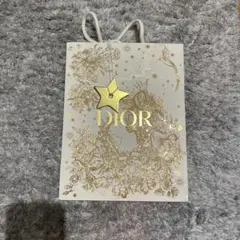 Dior ショップ袋 花柄 星型タグ付き