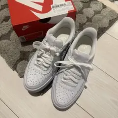 ゆめ様　新品　NIKE スニーカー　厚底　コート　ビジョン　アルタ