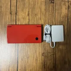Nintendo DSi レッド 本体と充電器(箱なし) 動作確認済みです