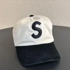 SUPREME Sロゴ キャップ ホワイト/ブラック