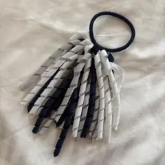 リボン風ストライプデザインヘアゴム