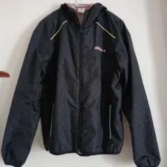 アディダスadidasウインドブレーカー