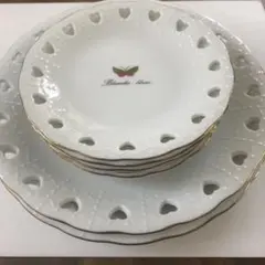ぺこぽこ様専用です。。。 プレート皿 ２枚、ケーキ皿５枚 。ハートくりぬき