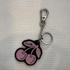 MILK チェリー デザイン キーホルダー