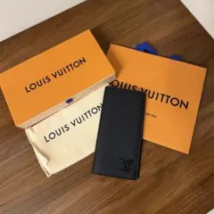 LOUIS VUITTON ブラック 長財布　イニシャル有り（M.O）