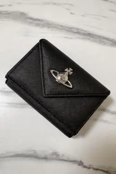 ヴィヴィアンウエストウッド 三つ折り財布