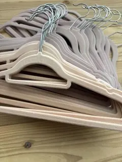 滑らない衣類ハンガーセット24本