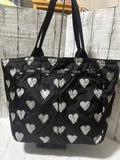 LeSportsac ショルダーバッグ ハート柄 ブラック