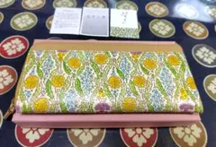 未使用 皇居財布 菊紋入り 長財布 パール調 エナメル調 | Mercari