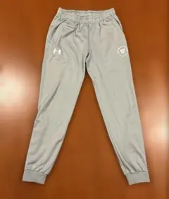 Under Armour ライトグレー ジョガーパンツ