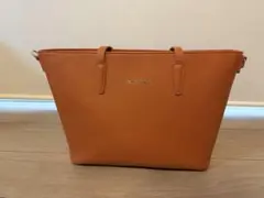VALENTINO オレンジ トートバッグのサムネイル