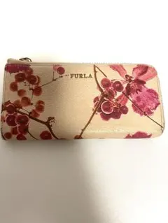 FURLA フルラ 長財布 花柄 ラウンドファスナーのサムネイル