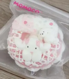 momoco粉付き細粉ココオイルクリームサンド 寝そべりうさぎロータススクイーズ