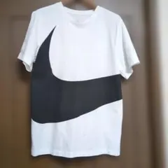 NIKE THE NIKE TEE ビッグスウッシュ Tシャツ メンズMのサムネイル