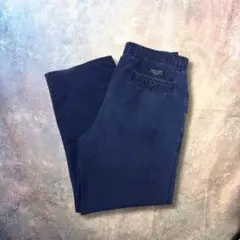 ネイビー チノパン