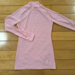 UNDER ARMOUR ピンク ハイネック トップス MD