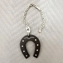 HERMES キーホルダー　キーチェーン　レザー　エルメス　馬蹄のサムネイル