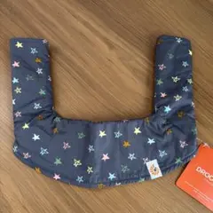 【新品未使用】ergobaby DROOL BIB 抱っこ紐よだれカバー