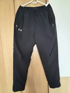 UNDER ARMOUR パンツ　防寒中綿入りのサムネイル