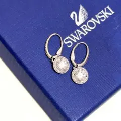 【超美品】Swarovski ラウンド型クリスタルピアス