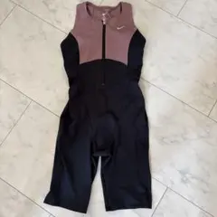 Nike フロントジップ スポーツ用水着のサムネイル