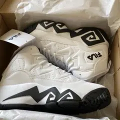 ハイカット スニーカー