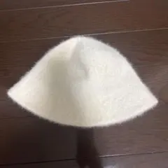 ホワイトファーバケットハット