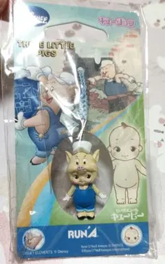 3匹の子ぶた　キューピー　キュージョン　根付けストラップ　ディズニー キュージョン」ストラップにキューピー×ディズニー第2弾
