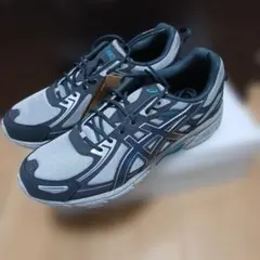 未使用ASICS GEL-VENTURE 6　27.5cm
