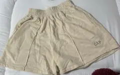 GAP クリーム色 ショートパンツ XXS