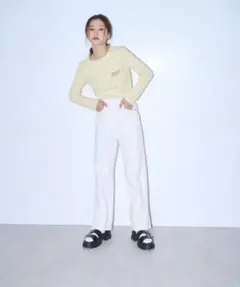Frees mart ホワイトデニムワイドパンツのサムネイル