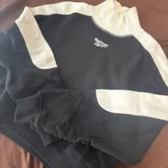 Reebok バイカラー モックネック スウェット